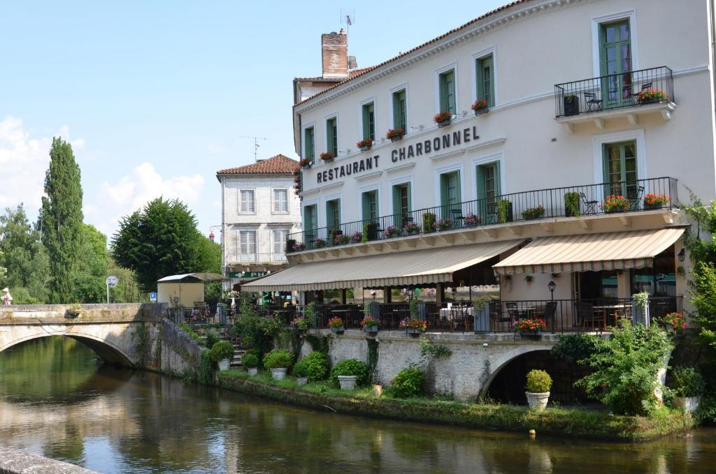 Hotel Restaurant Charbonnel Brantome Ngoại thất bức ảnh